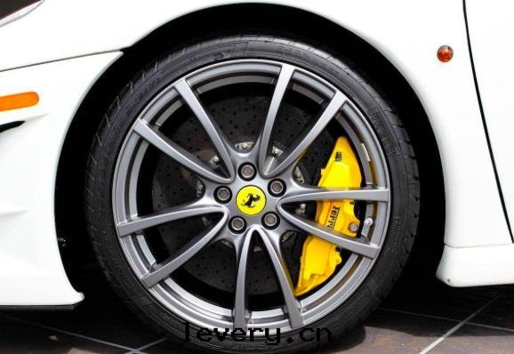 刹車盤多(duō)久需要更(gèng)换,老(lǎo)司機(jī)經(jīng)验(yàn)不(bù)靠譜