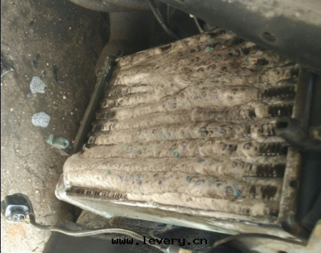 冷(lěng)凝器过(guò)脏