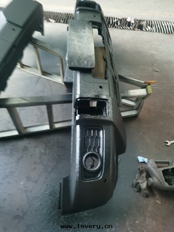 固諾犀牛漆-坦克(kè)300改色(sè)