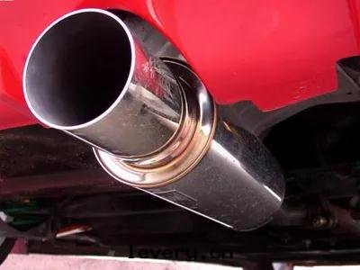 汽車这(zhè)个(gè)重要(yào)部(bù)位(wèi)的(de)防護，98%的(de)人(rén)都忽略了(le)。。。