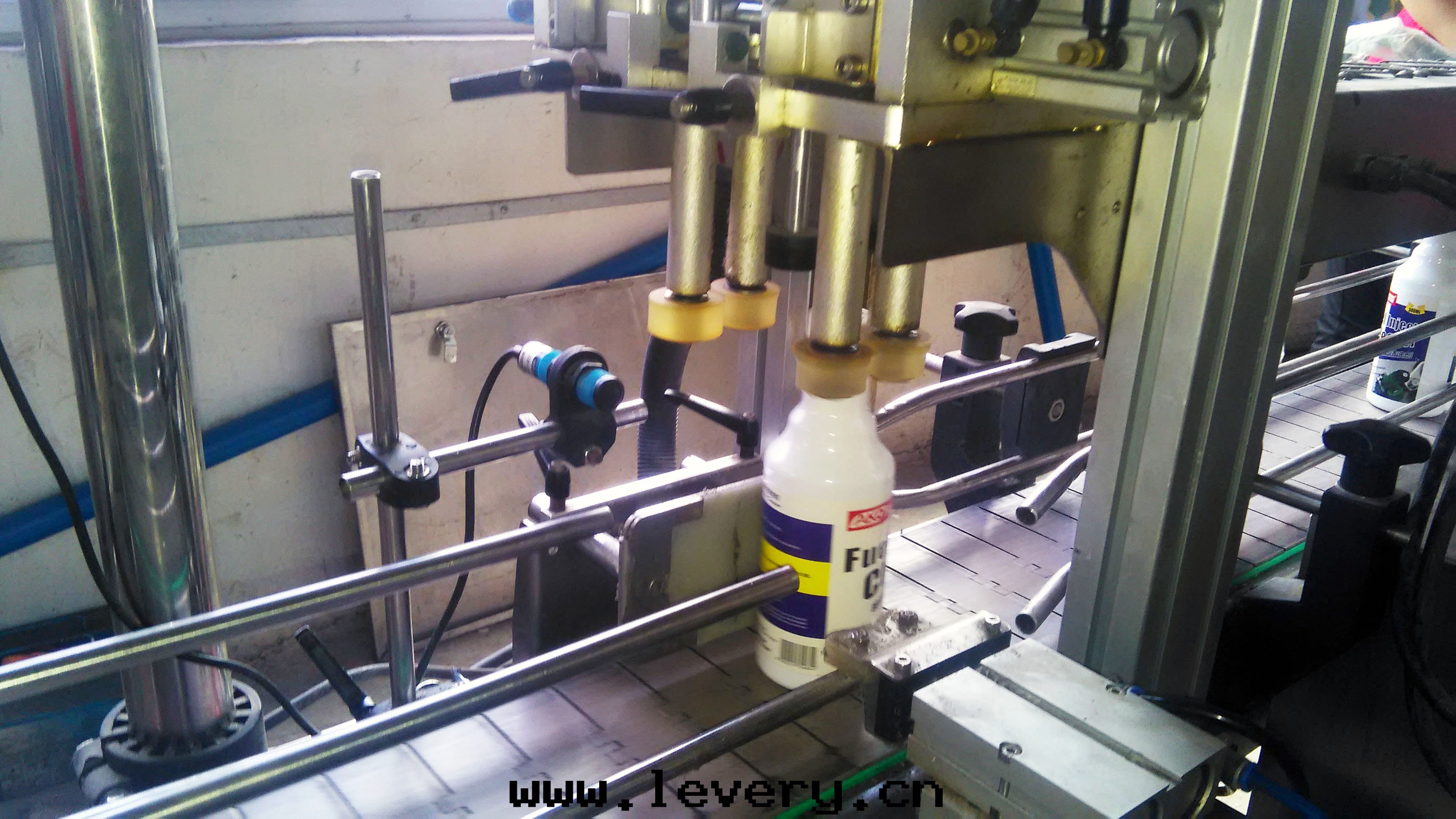 工廠(chǎng)生(shēng)産線(xiàn)1