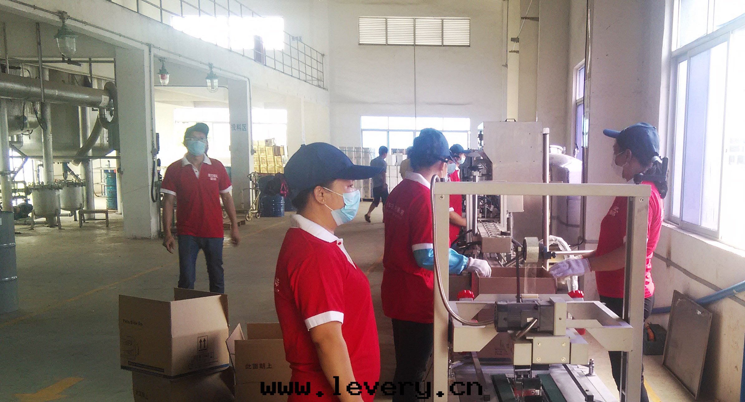 工廠(chǎng)生(shēng)産線(xiàn)